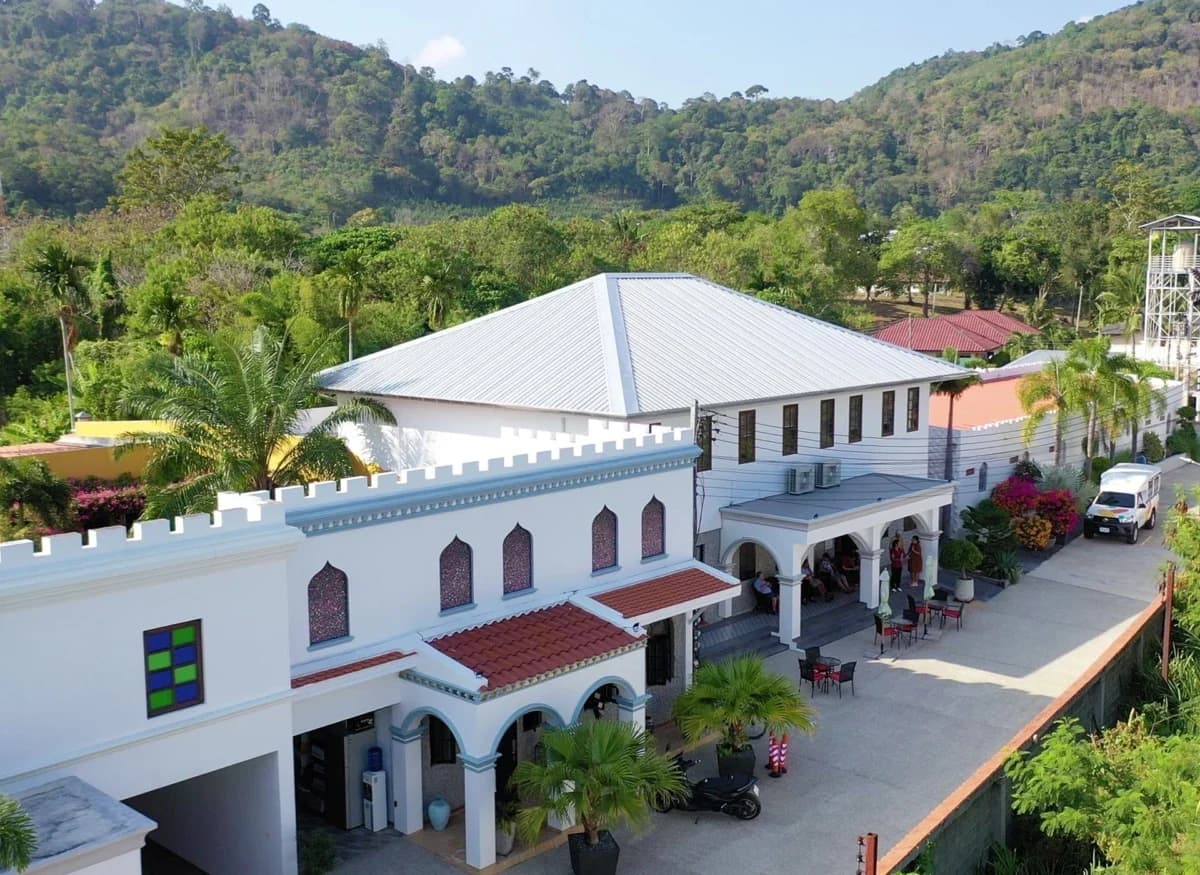 Carewell Service, Rawai, Phuket